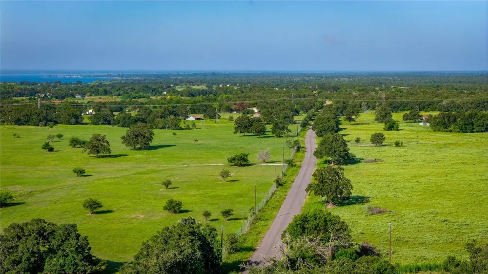 1777 Fm-1361 Somerville, TX 77879