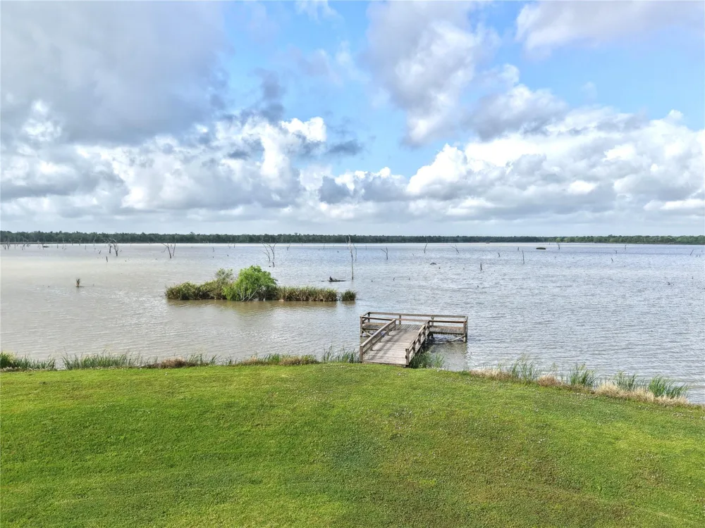248 Cripple Creek Lane Angleton, TX 77515