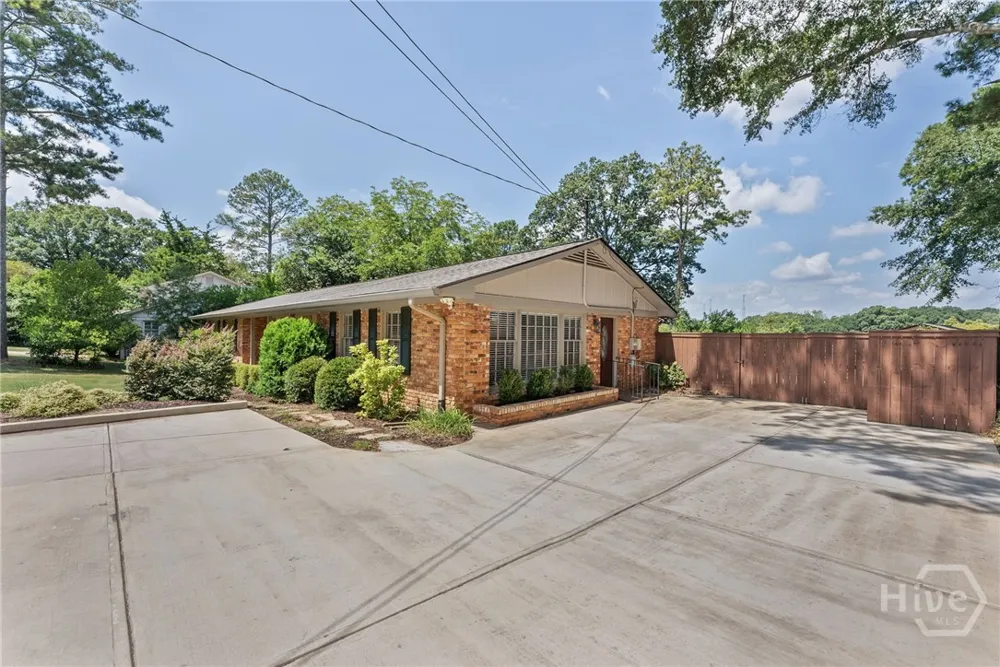 206 Fortson Drive Athens, GA 30606
