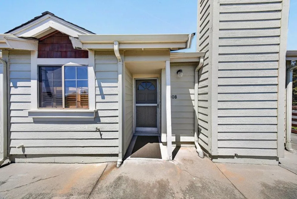 1008 Sunbird Drive Watsonville, CA 95076