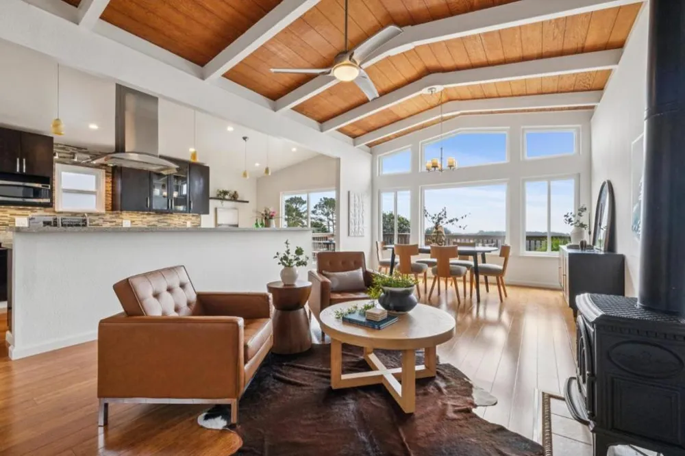 830 Buena Vista Street Moss Beach, CA 94038