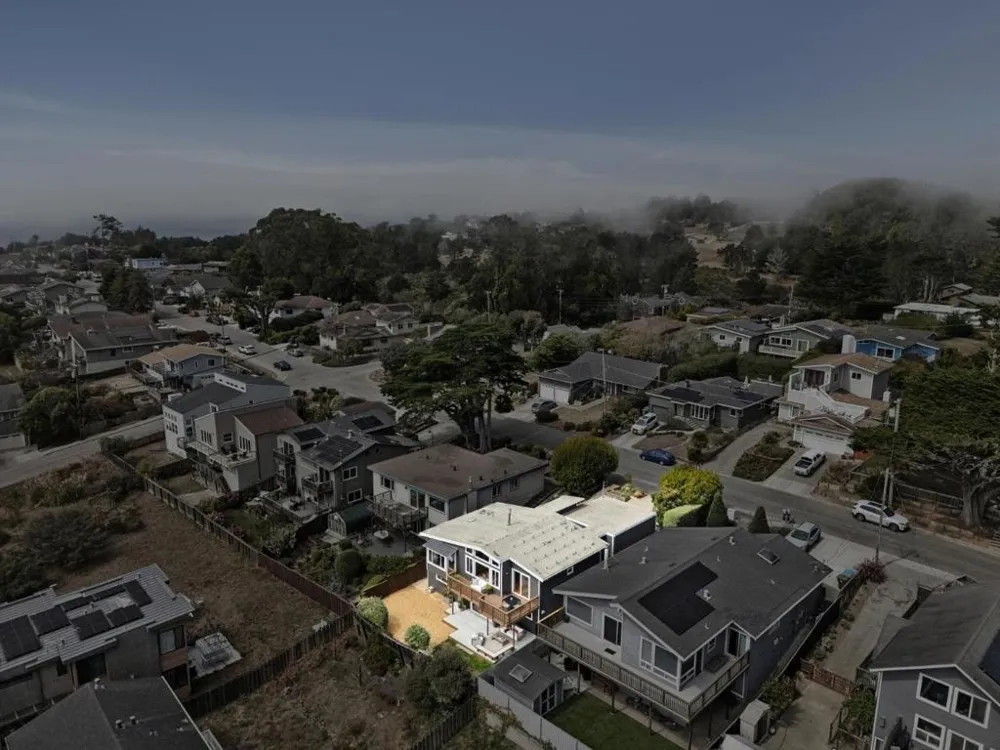 830 Buena Vista Street Moss Beach, CA 94038
