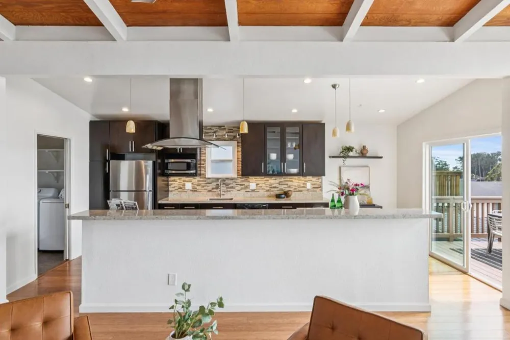 830 Buena Vista Street Moss Beach, CA 94038