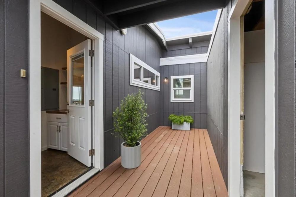 830 Buena Vista Street Moss Beach, CA 94038