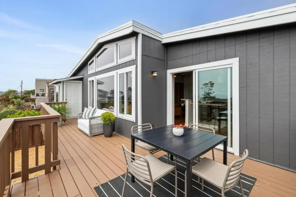 830 Buena Vista Street Moss Beach, CA 94038
