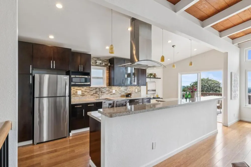 830 Buena Vista Street Moss Beach, CA 94038