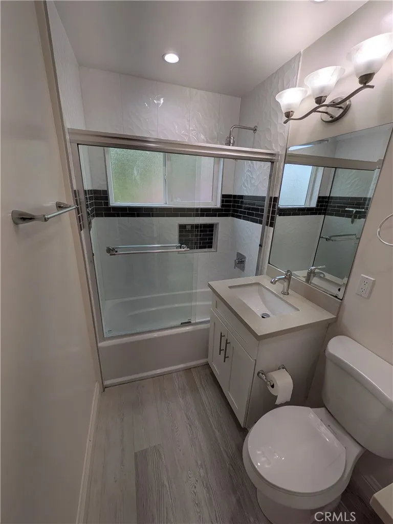 1019 6th Street #8 Santa Monica, CA 90403
