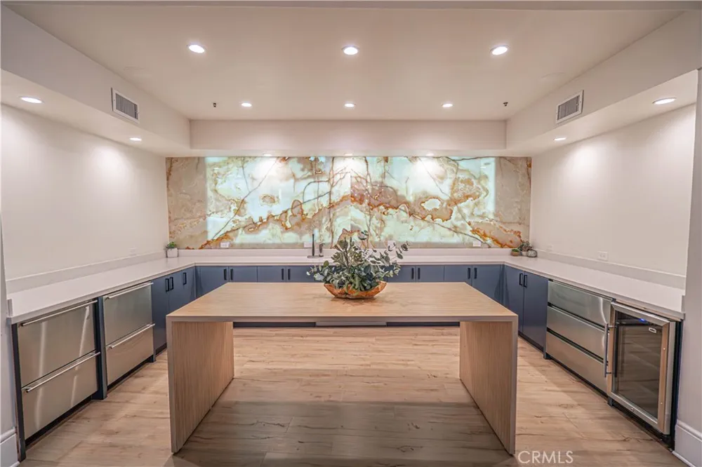 24595 Town Center #3302 Valencia, CA 91355