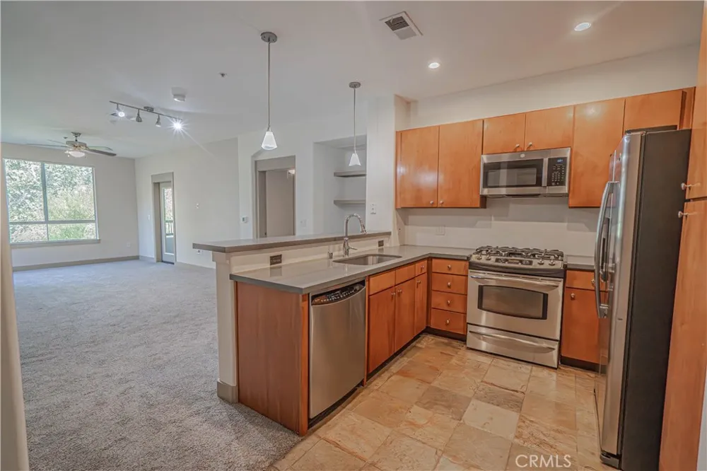 24595 Town Center #3302 Valencia, CA 91355