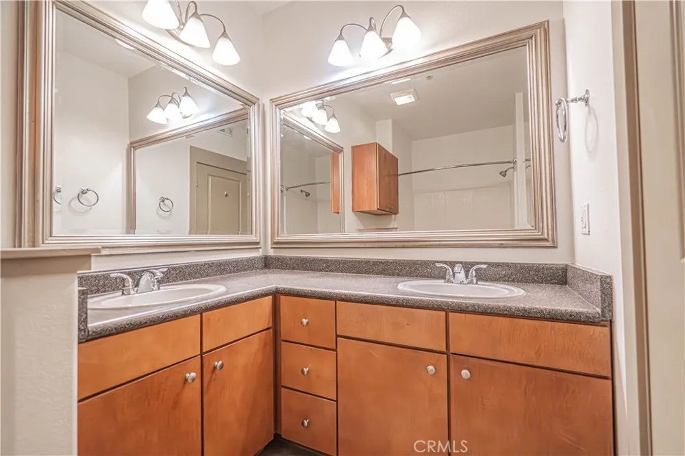 24595 Town Center #3302 Valencia, CA 91355