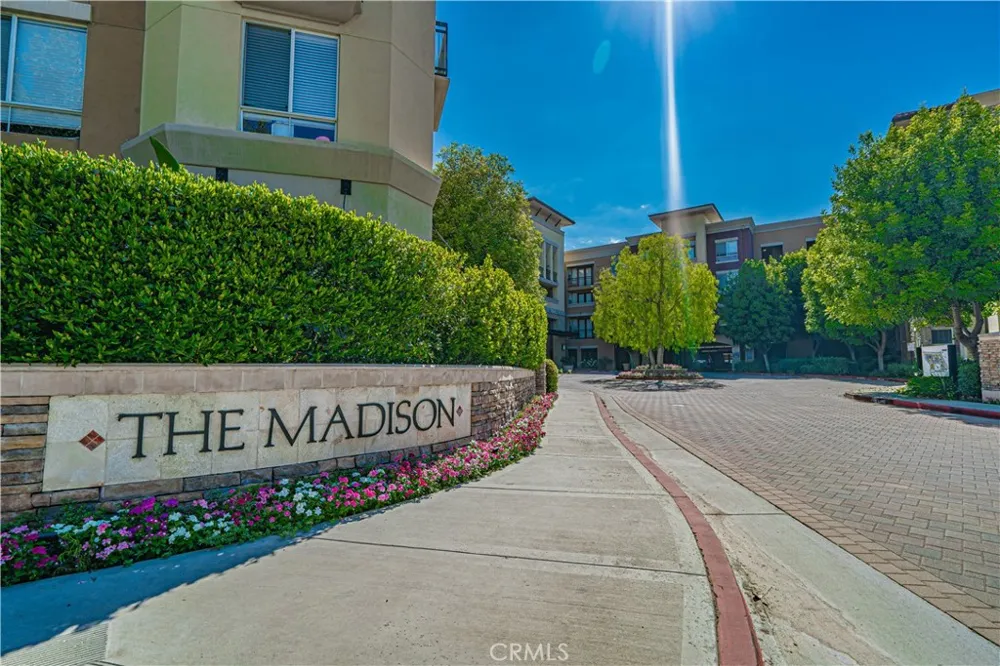 24595 Town Center #3302 Valencia, CA 91355