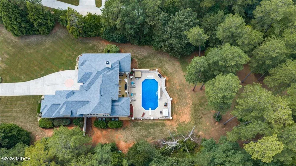124 Fairway Run Forsyth, GA 31029