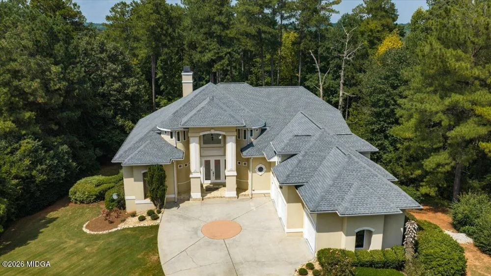 124 Fairway Run Forsyth, GA 31029