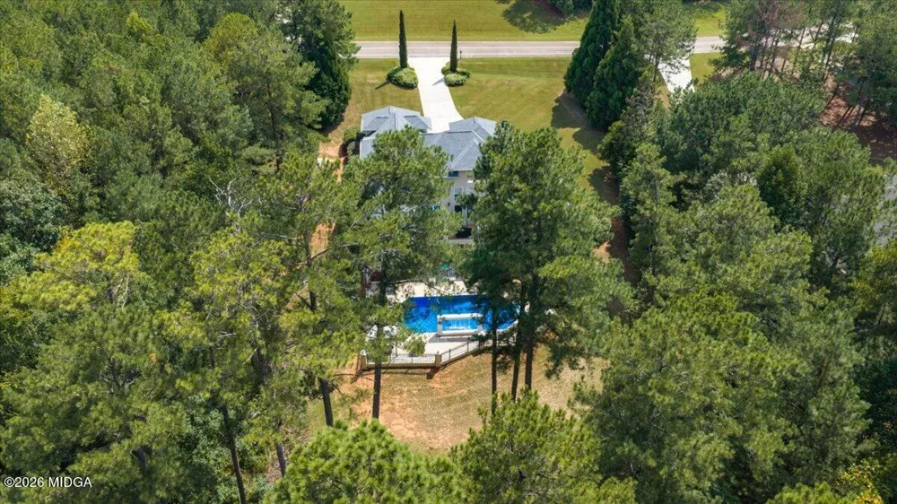 124 Fairway Run Forsyth, GA 31029
