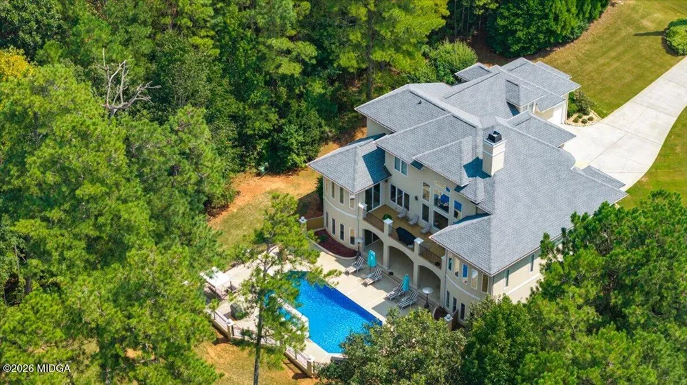 124 Fairway Run Forsyth, GA 31029