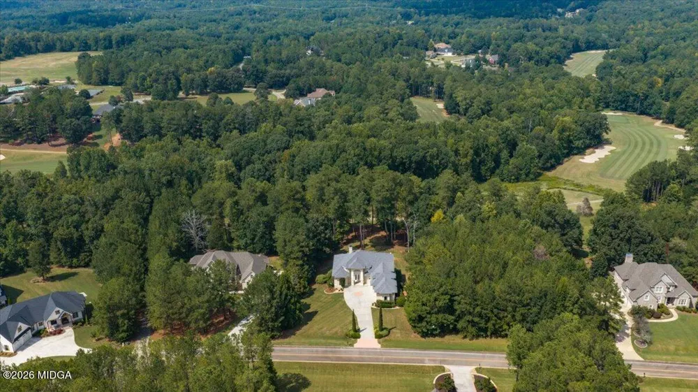 124 Fairway Run Forsyth, GA 31029