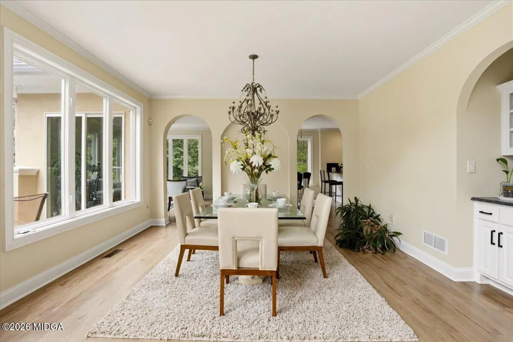 124 Fairway Run Forsyth, GA 31029