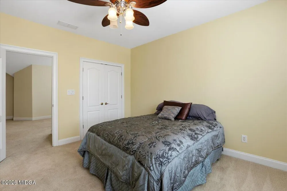 124 Fairway Run Forsyth, GA 31029