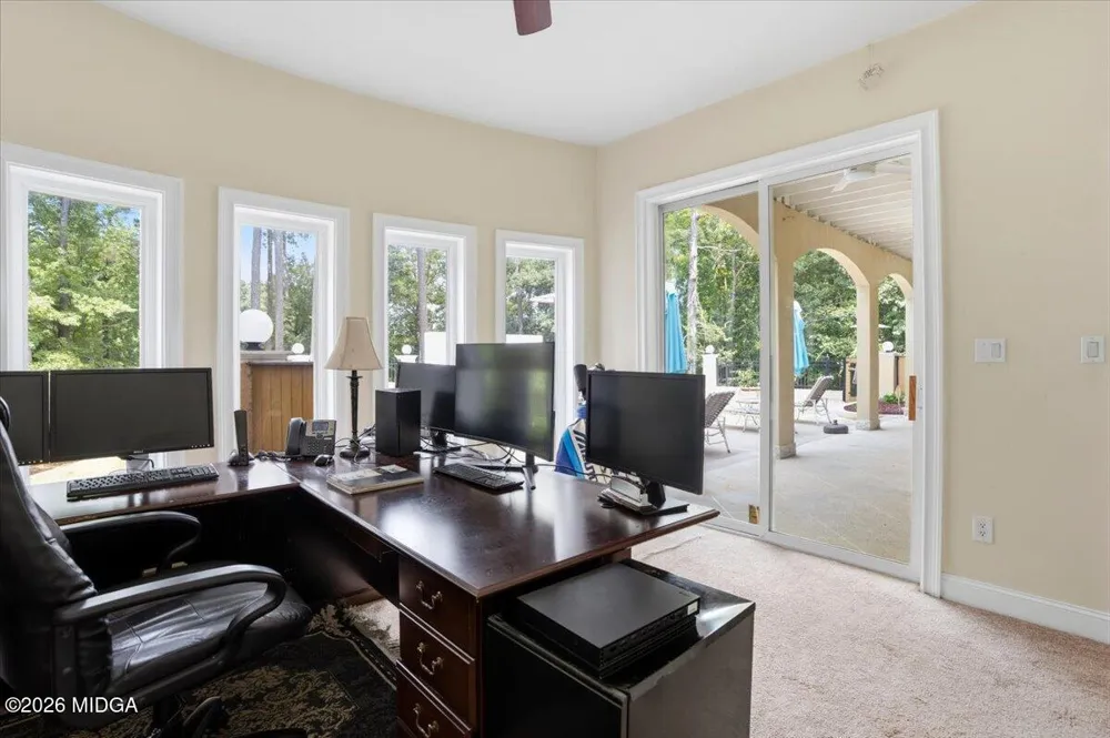 124 Fairway Run Forsyth, GA 31029