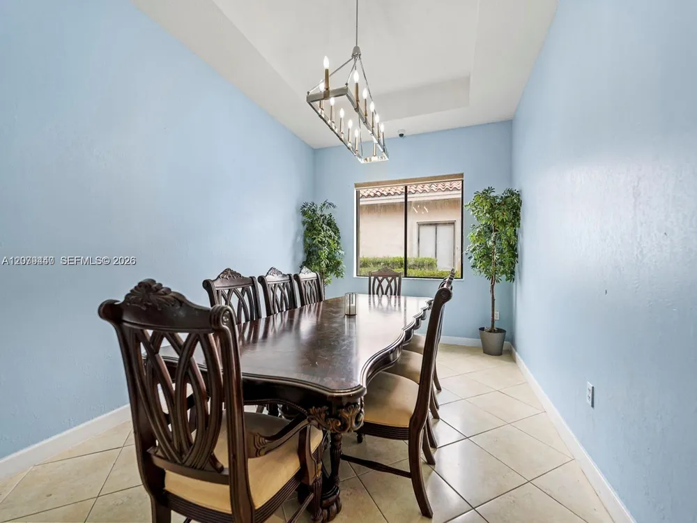 19385 SW 79th Ct Cutler Bay, FL 33157