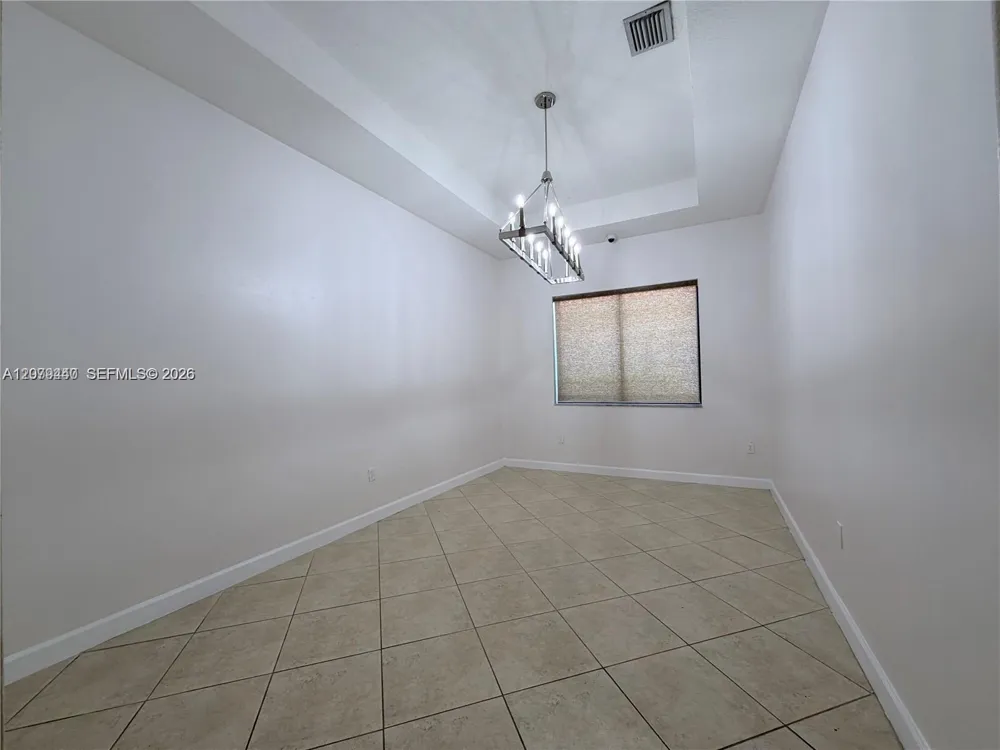 19385 SW 79th Ct Cutler Bay, FL 33157