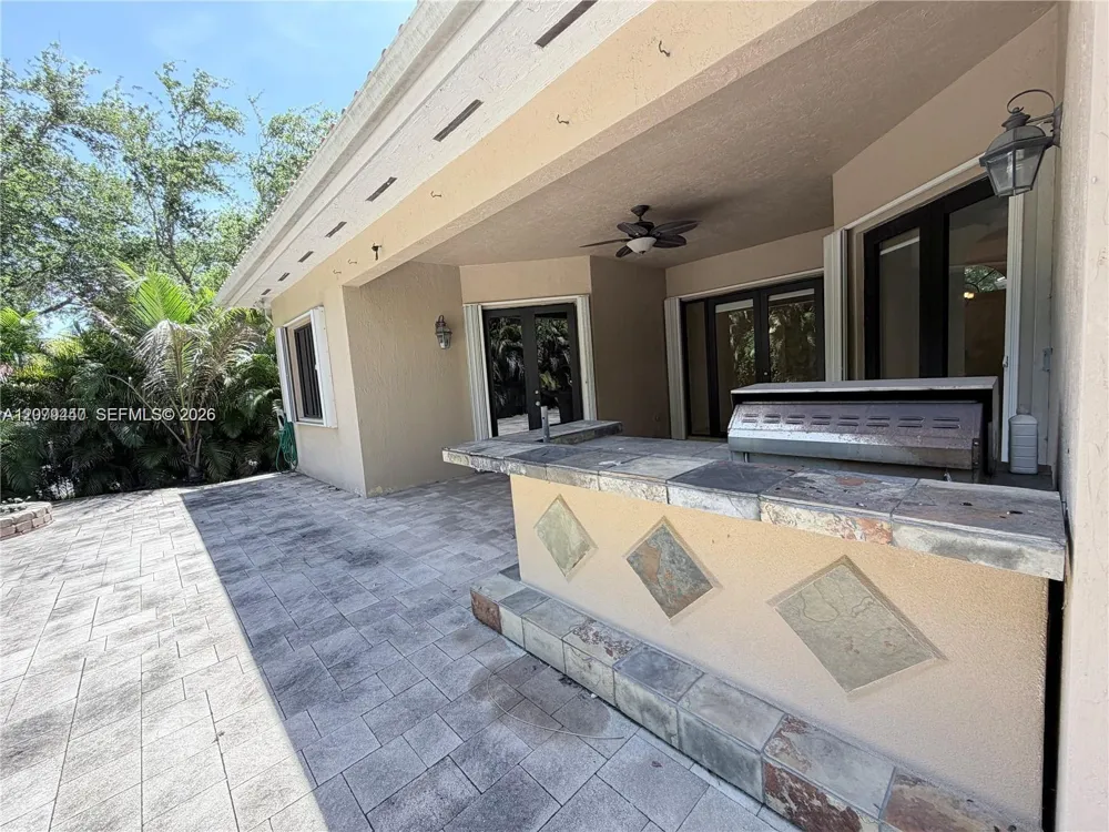 19385 SW 79th Ct Cutler Bay, FL 33157