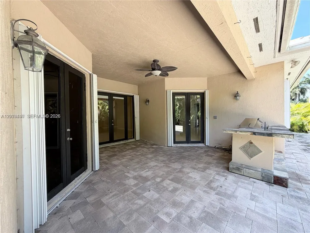19385 SW 79th Ct Cutler Bay, FL 33157