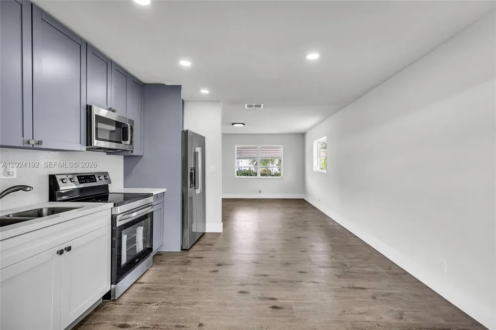 8521 NW 57th Ct Tamarac, FL 33321