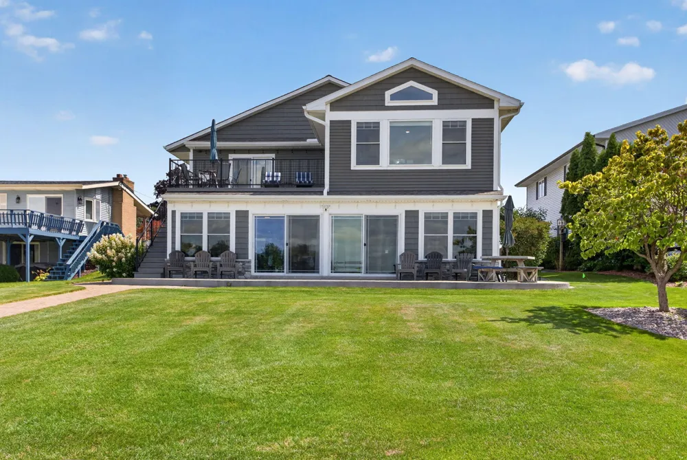 110 Hilltop Court Brooklyn, MI 49230