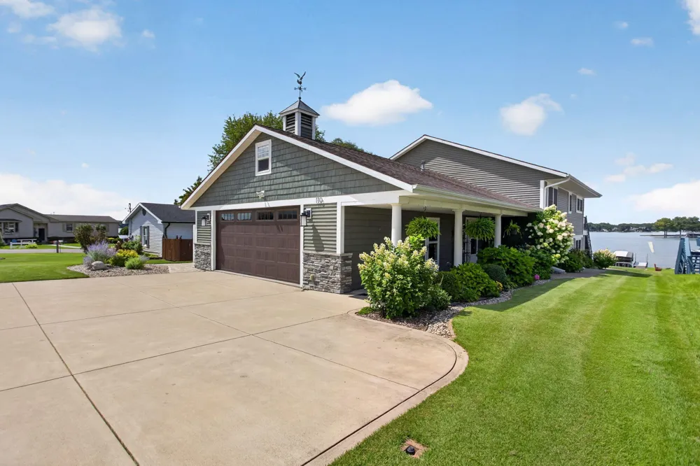 110 Hilltop Court Brooklyn, MI 49230
