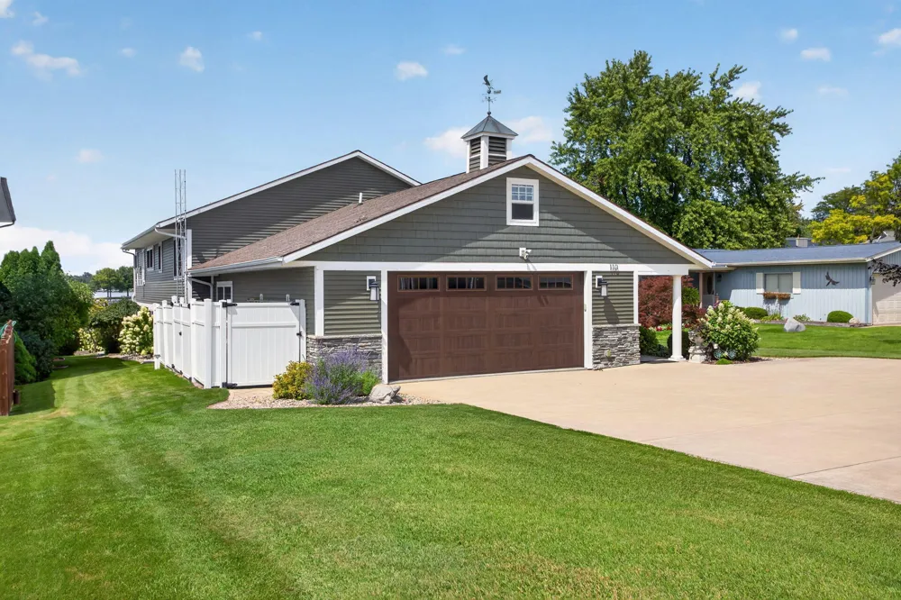 110 Hilltop Court Brooklyn, MI 49230