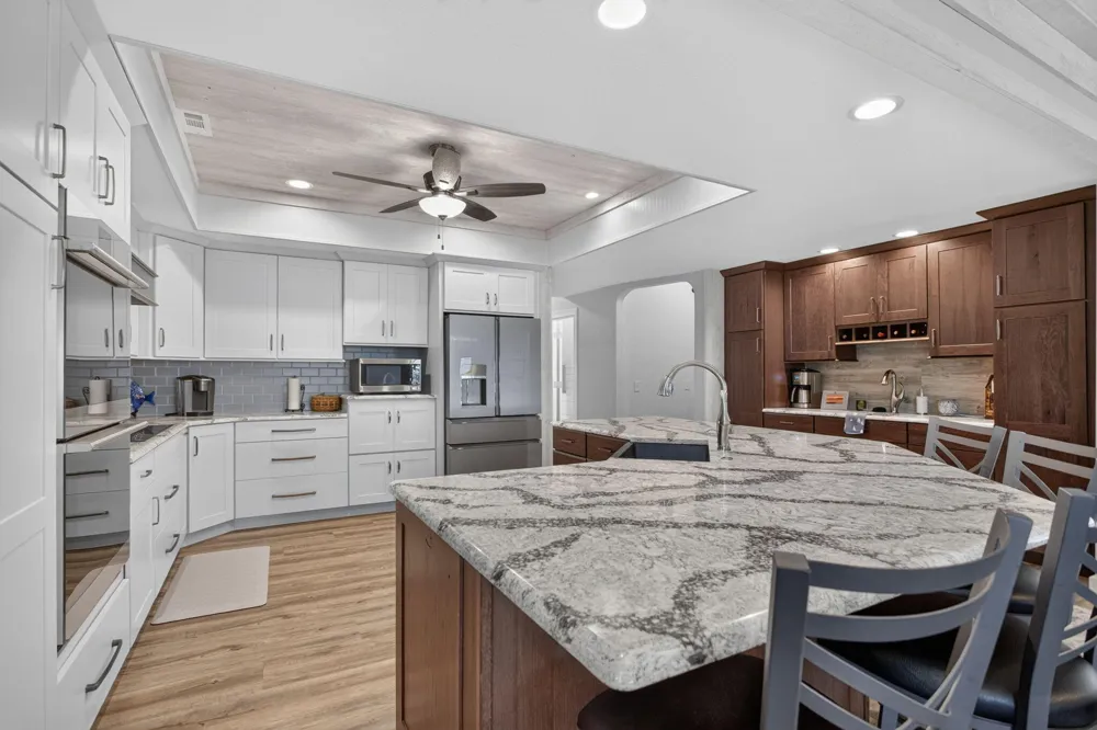 110 Hilltop Court Brooklyn, MI 49230