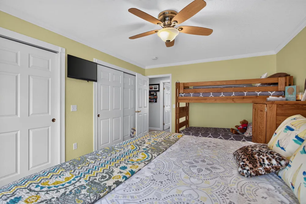 110 Hilltop Court Brooklyn, MI 49230