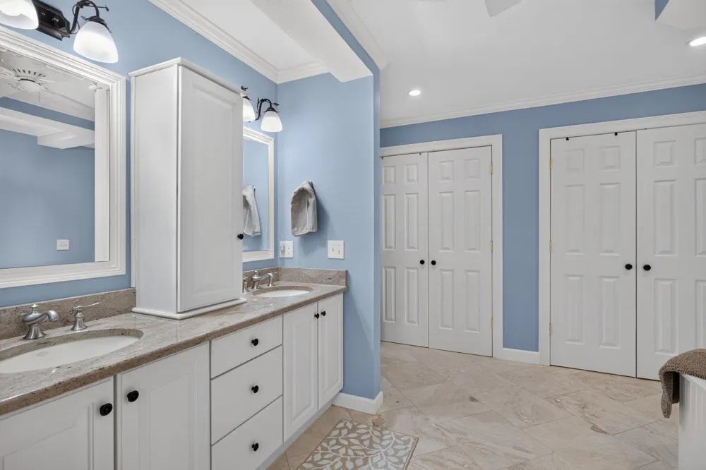 110 Hilltop Court Brooklyn, MI 49230