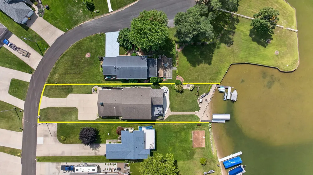 110 Hilltop Court Brooklyn, MI 49230