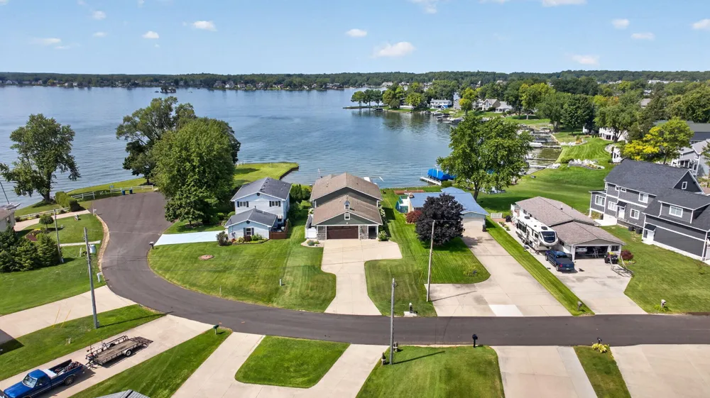 110 Hilltop Court Brooklyn, MI 49230
