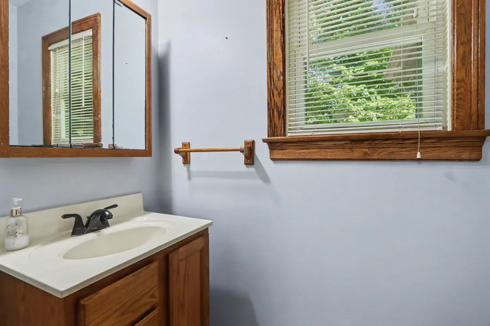 4251 E Kirby Road Battle Creek, MI 49017