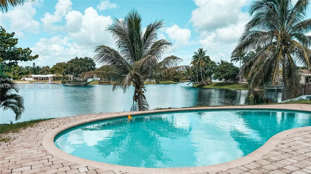 5121 SW 87th Ave Cooper City, FL 33328