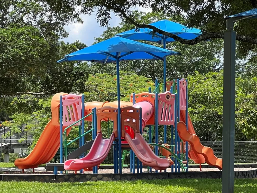 5121 SW 87th Ave Cooper City, FL 33328