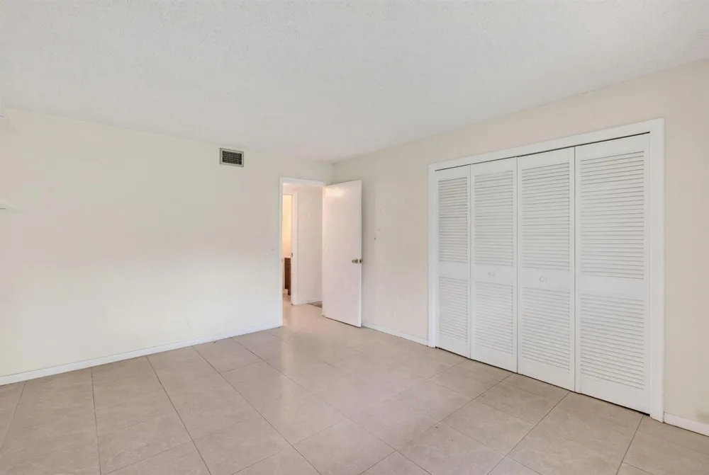 1057 E Circle Terrace Delray Beach, FL 33445