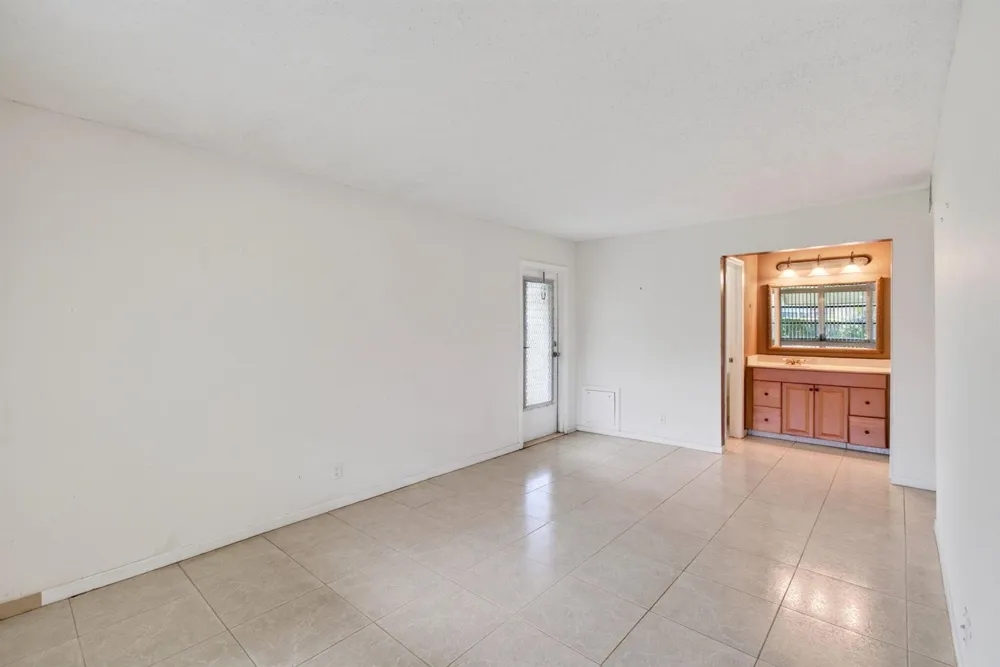 1057 E Circle Terrace Delray Beach, FL 33445