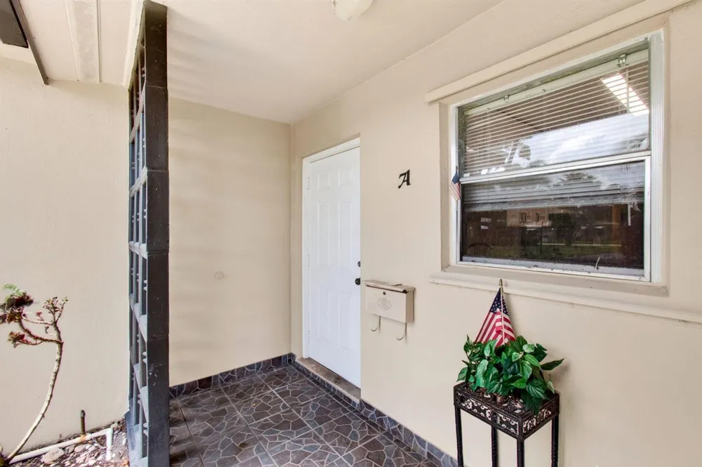 1057 E Circle Terrace Delray Beach, FL 33445