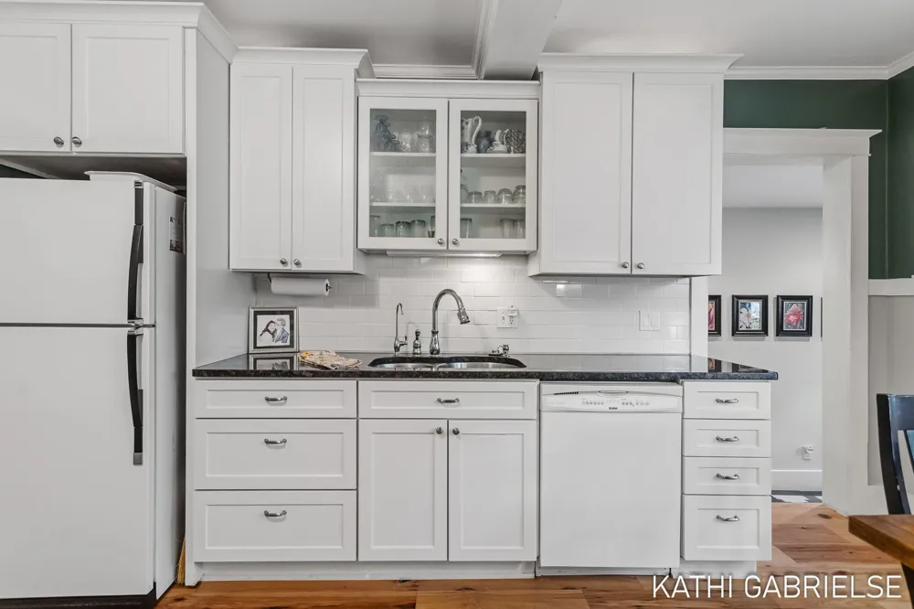 379 S Lake Avenue Spring Lake, MI 49456