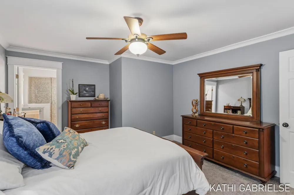 379 S Lake Avenue Spring Lake, MI 49456
