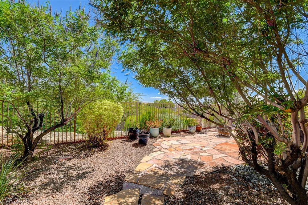 8952 Sandy Isle Court Las Vegas, NV 89131