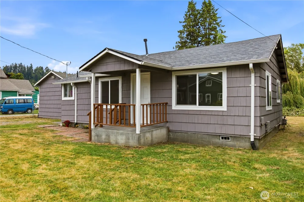 216 4th Avenue SW Pacific, WA 98047