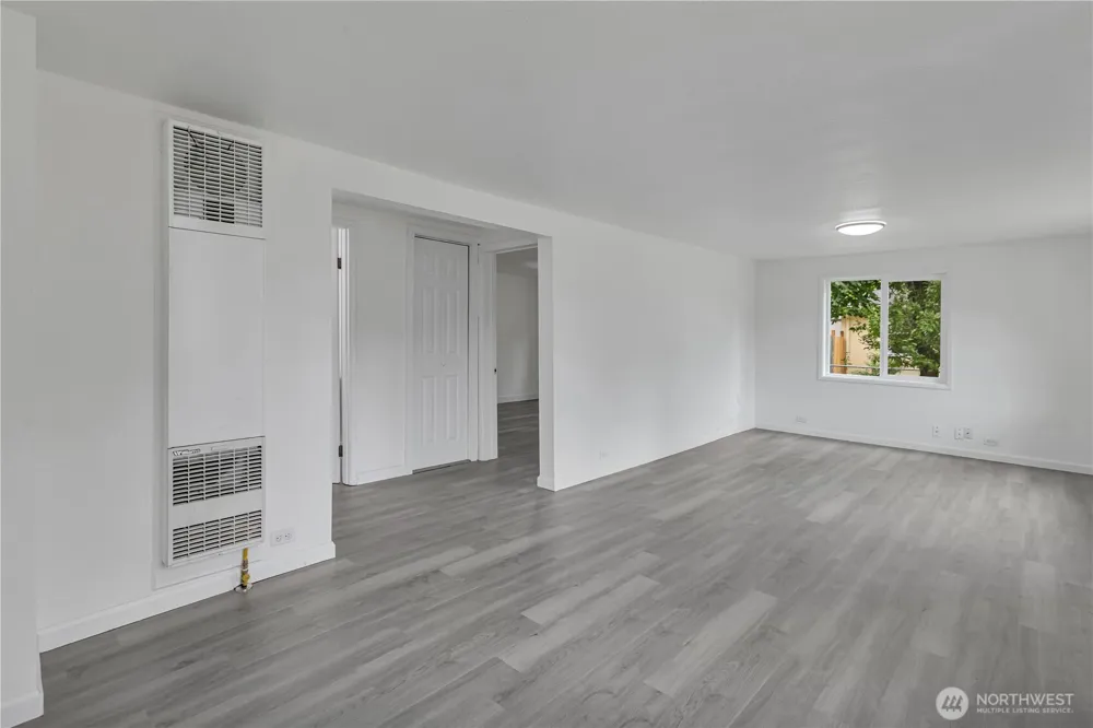 216 4th Avenue SW Pacific, WA 98047