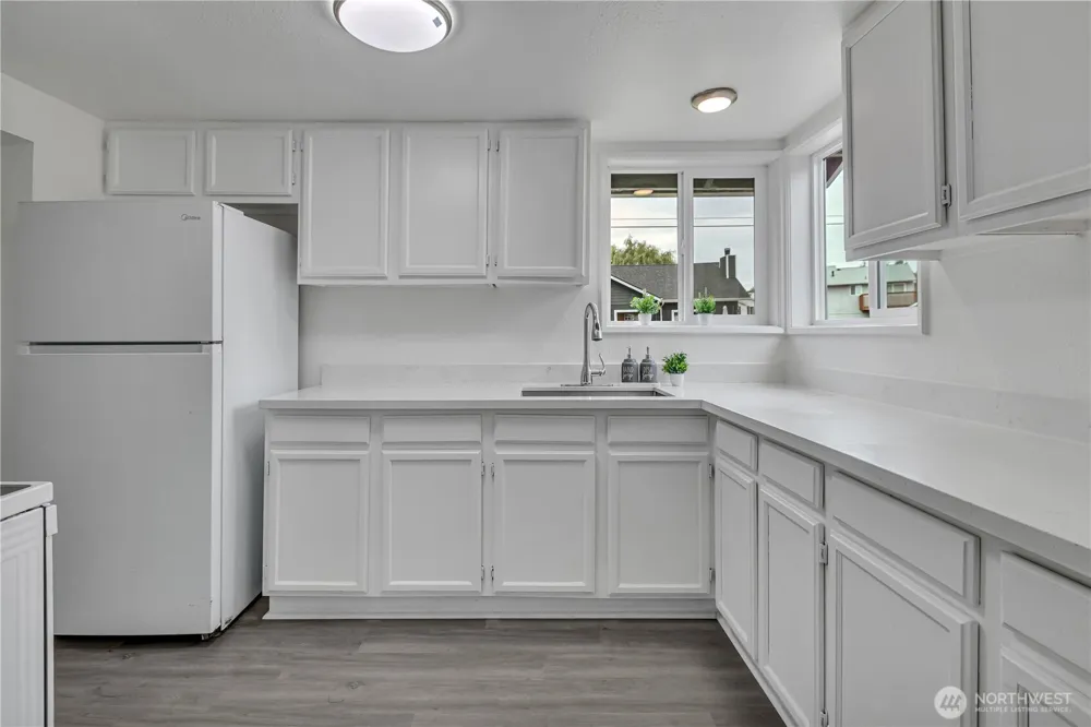 216 4th Avenue SW Pacific, WA 98047