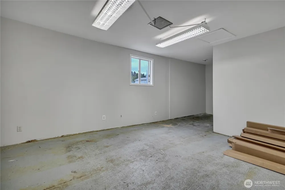 216 4th Avenue SW Pacific, WA 98047