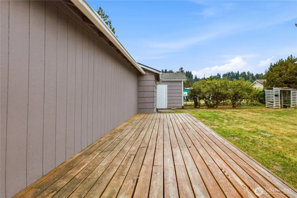 216 4th Avenue SW Pacific, WA 98047